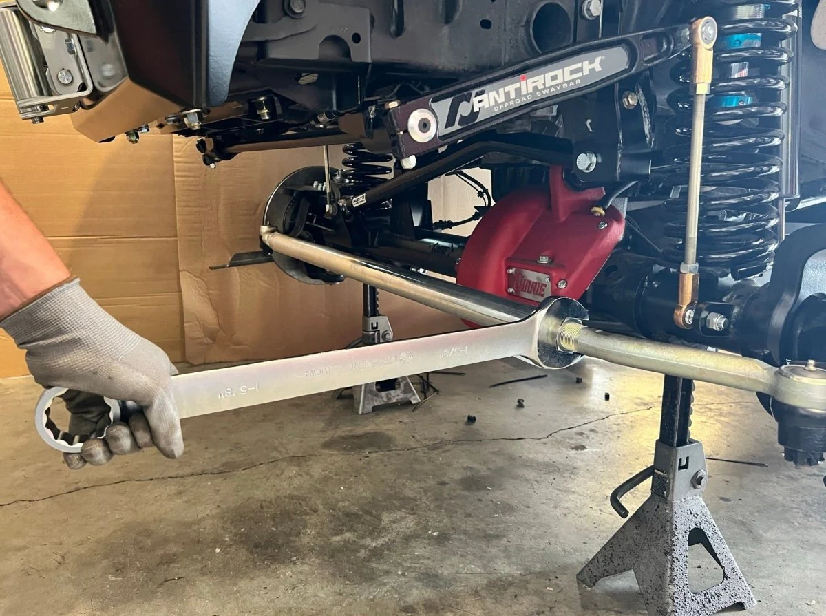 Crescent 1-5/8" 12 Point Jumbo Long Pattern Combination Wrench - Image 5