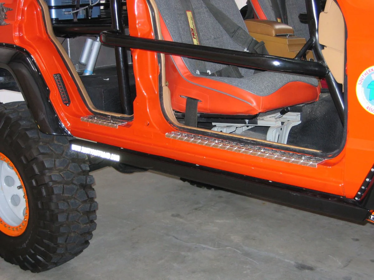 Rusty's XJ Cherokee/MJ Comanche Entry Guards - Diamond Plate 2 door only - Image 3