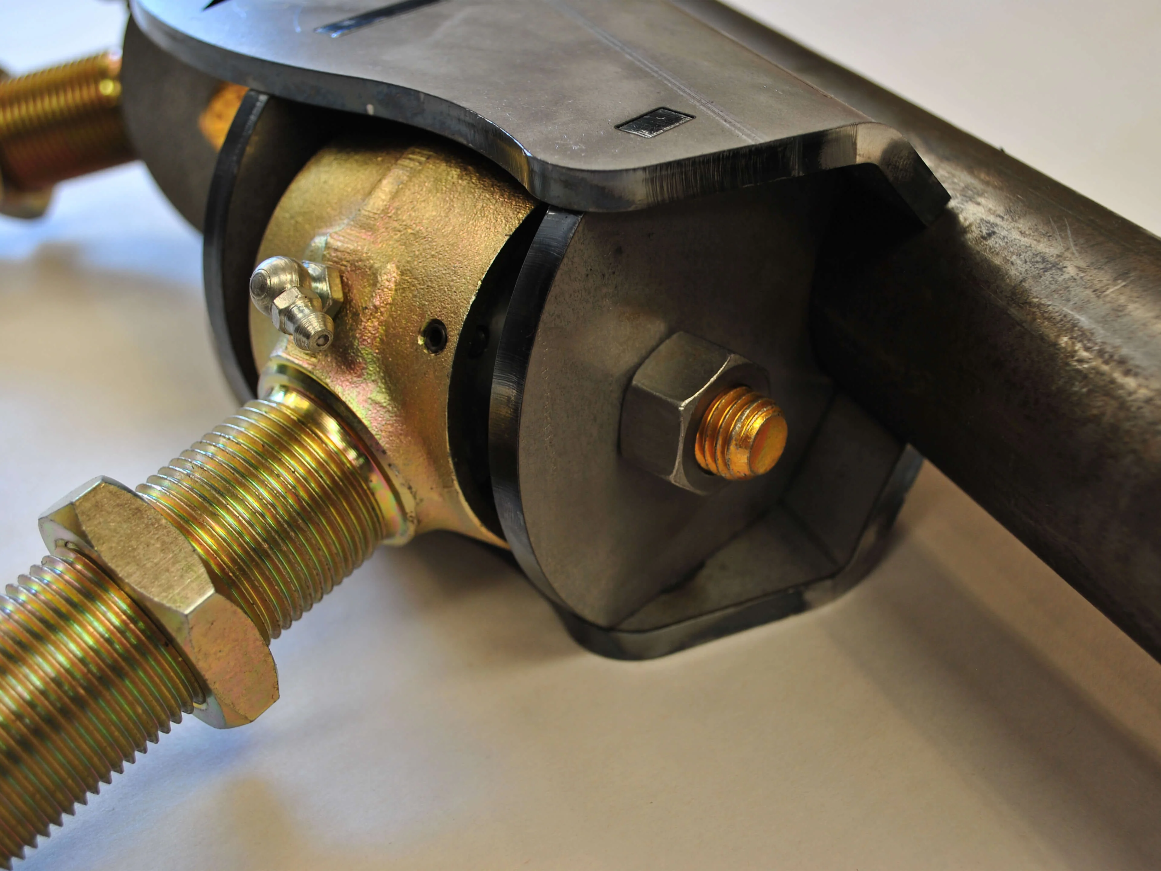 Rusty's Four-Link Crossmember Bracket - Image 4